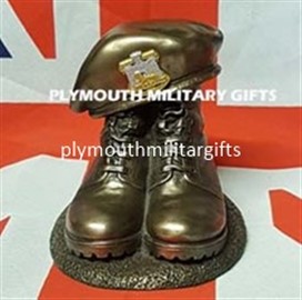 Devon & Dorset Regiment Boot & Beret (Painted Badge)